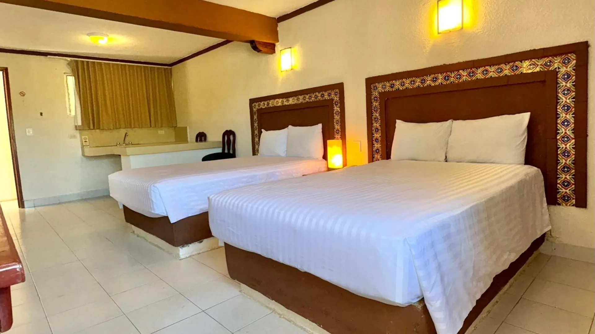 Suites Cancun Center Hotel