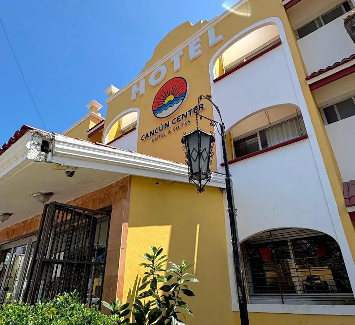 Suites Cancun Center