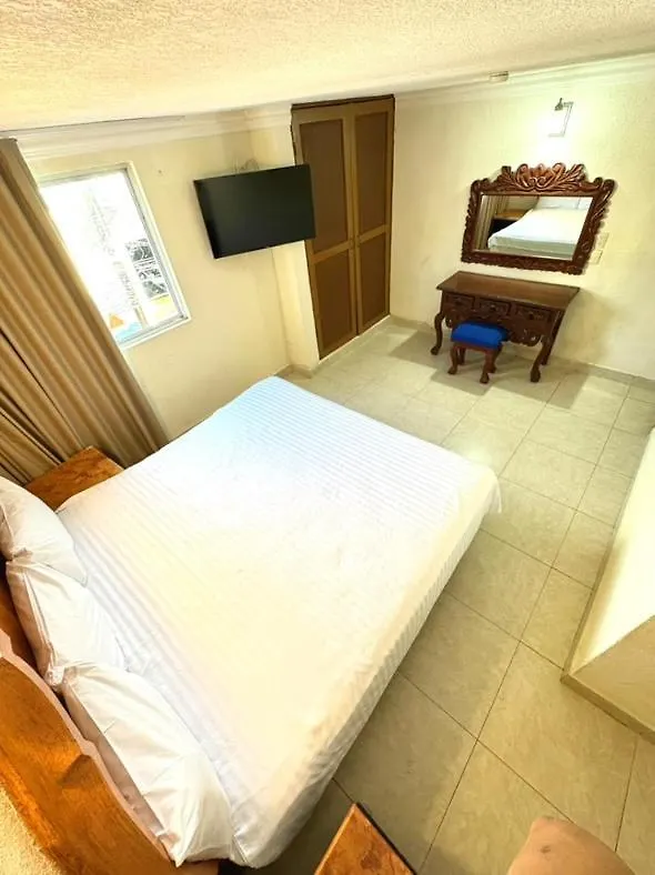 Suites Cancun Center