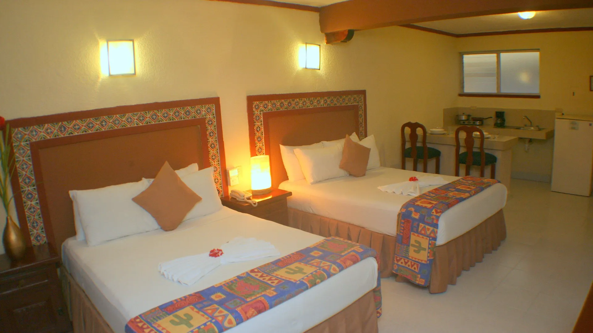 Suites Cancun Center 3*,