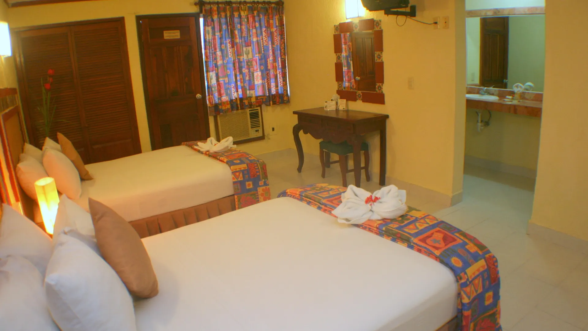 Suites Cancun Center Hotel