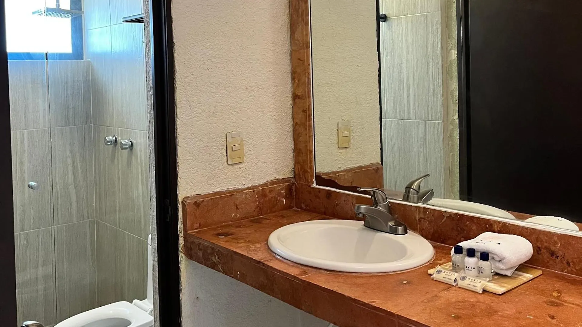 Suites Cancun Center 3*,