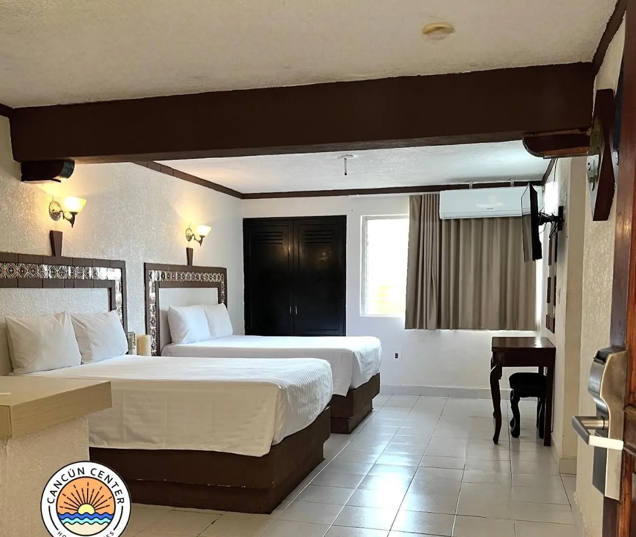 Suites Cancun Center