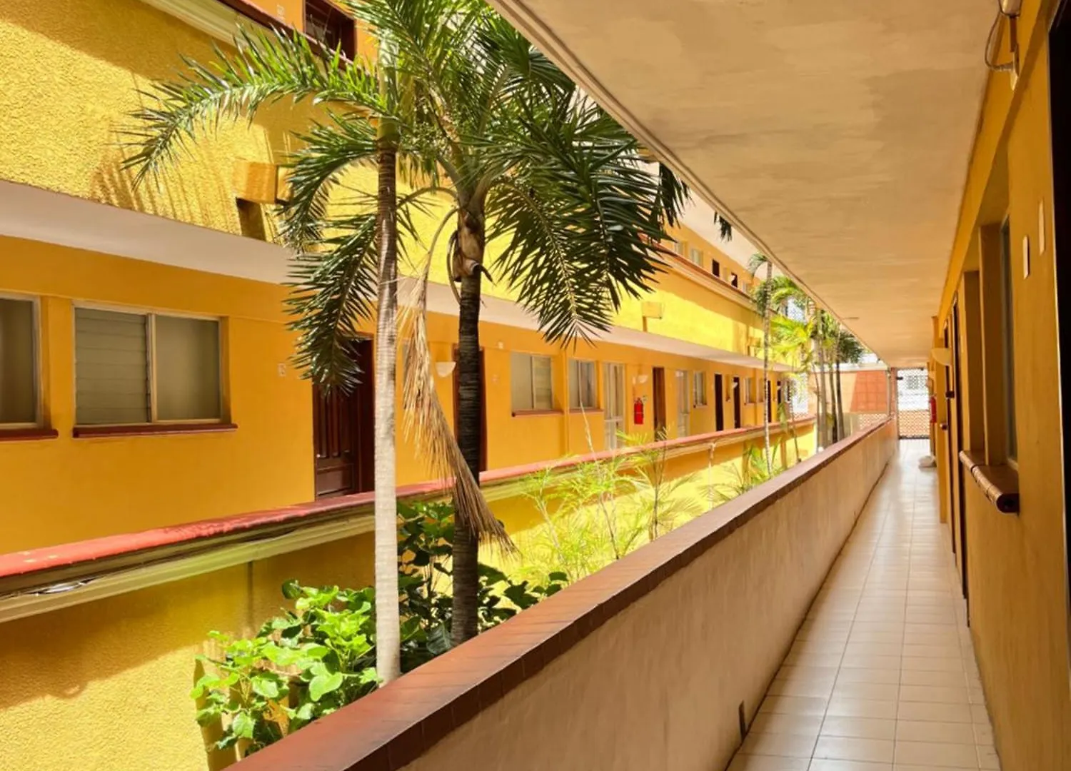 Suites Cancun Center