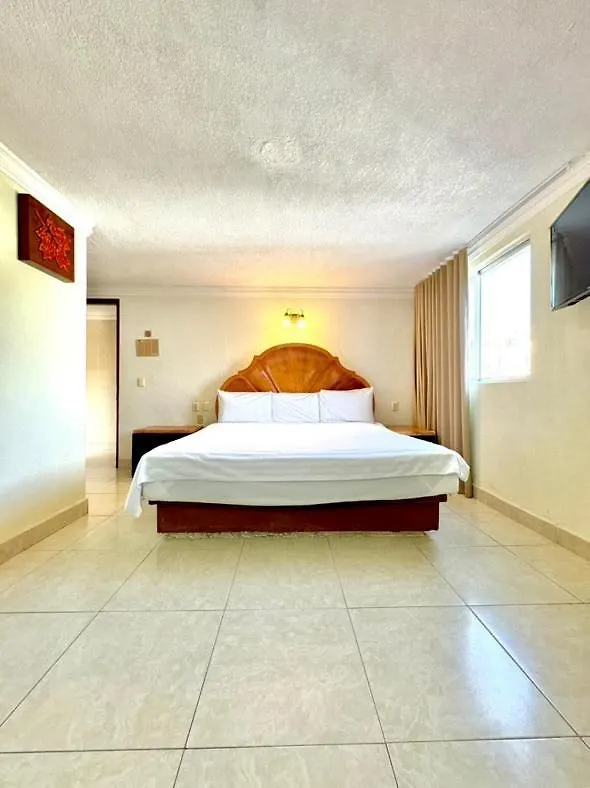 Hotel Suites Cancun Center